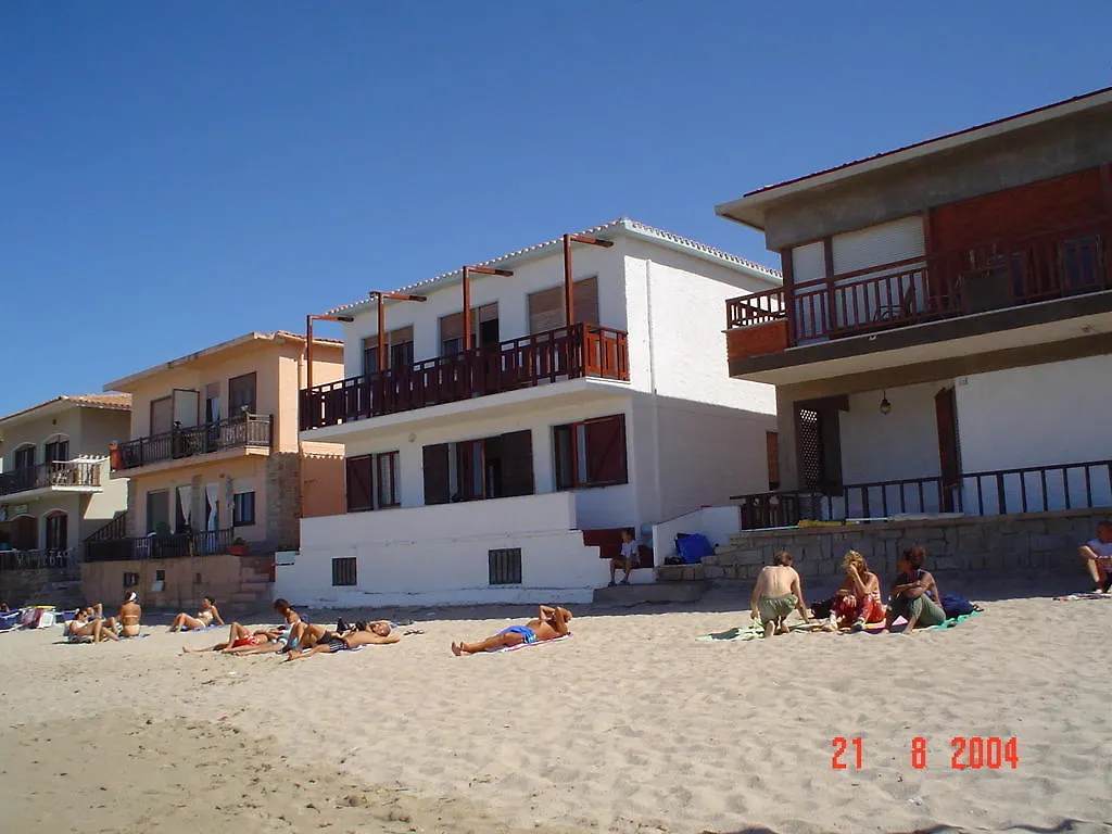 On The Beach La Rena Beddha 아글리엔투